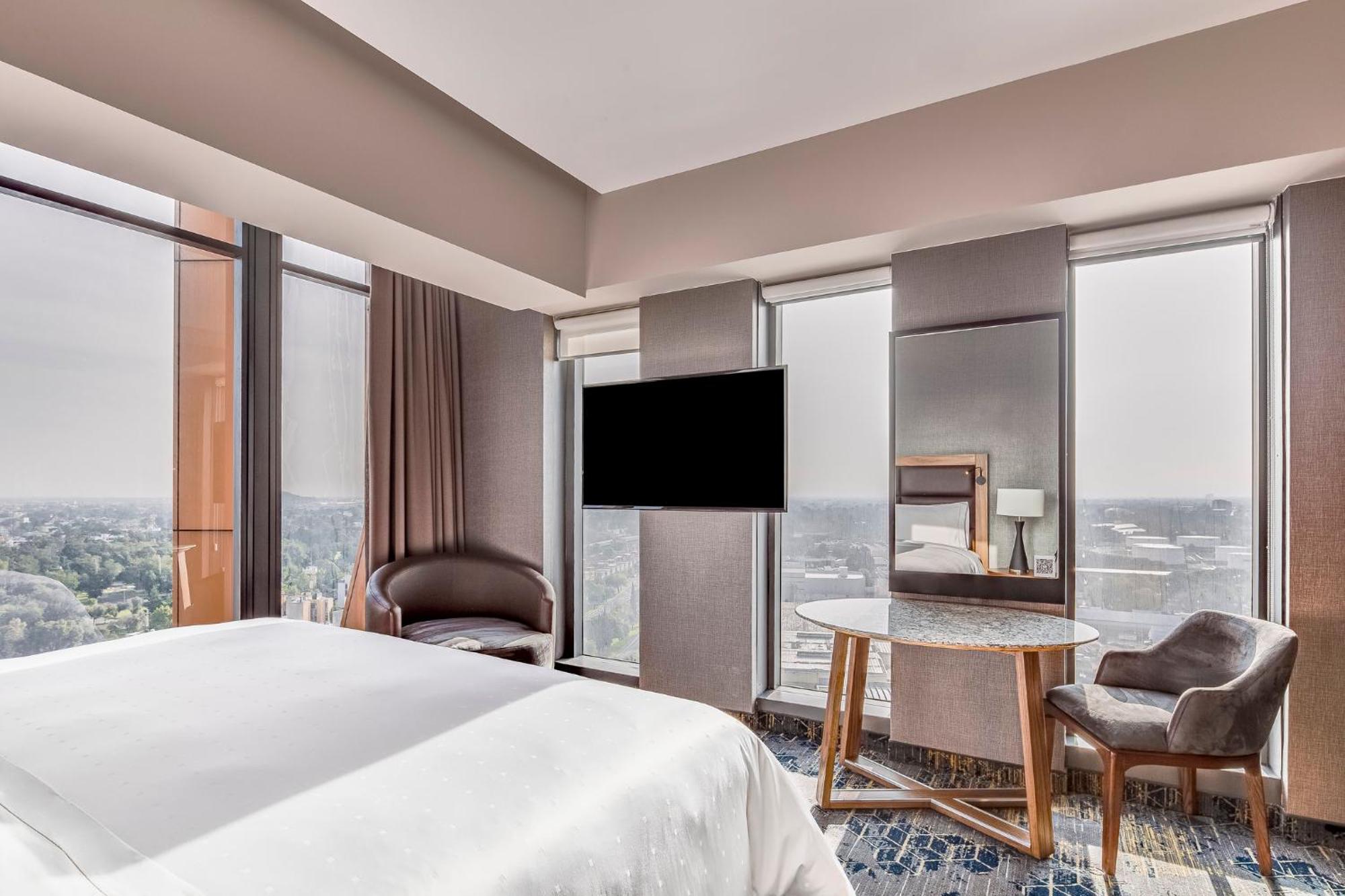Fiesta Americana Viaducto Aeropuerto Mexico City Ngoại thất bức ảnh Deluxe Suite