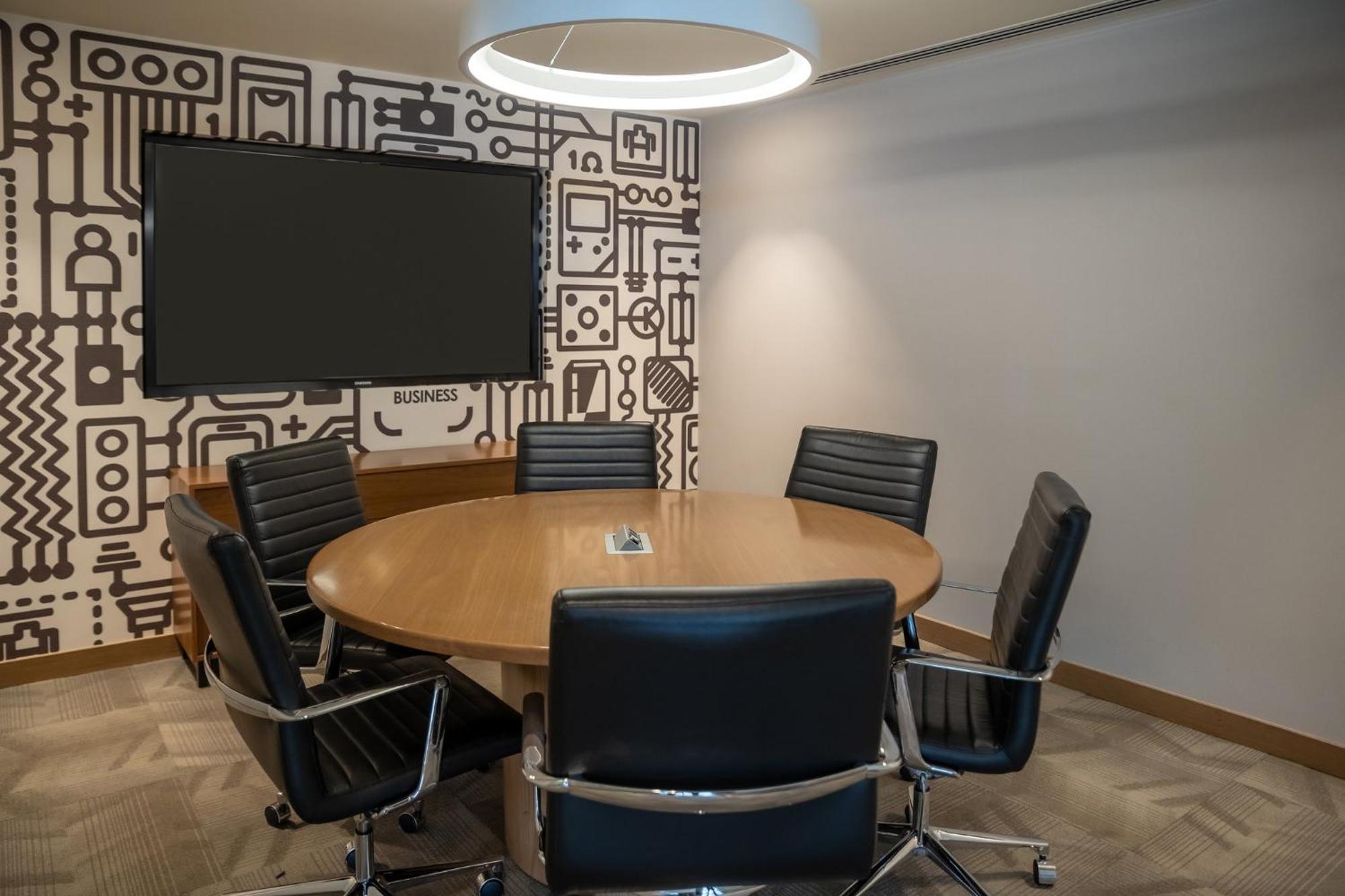 Fiesta Americana Viaducto Aeropuerto Mexico City Ngoại thất bức ảnh A meeting room at the headquarters of the Wikimedia Foundation
